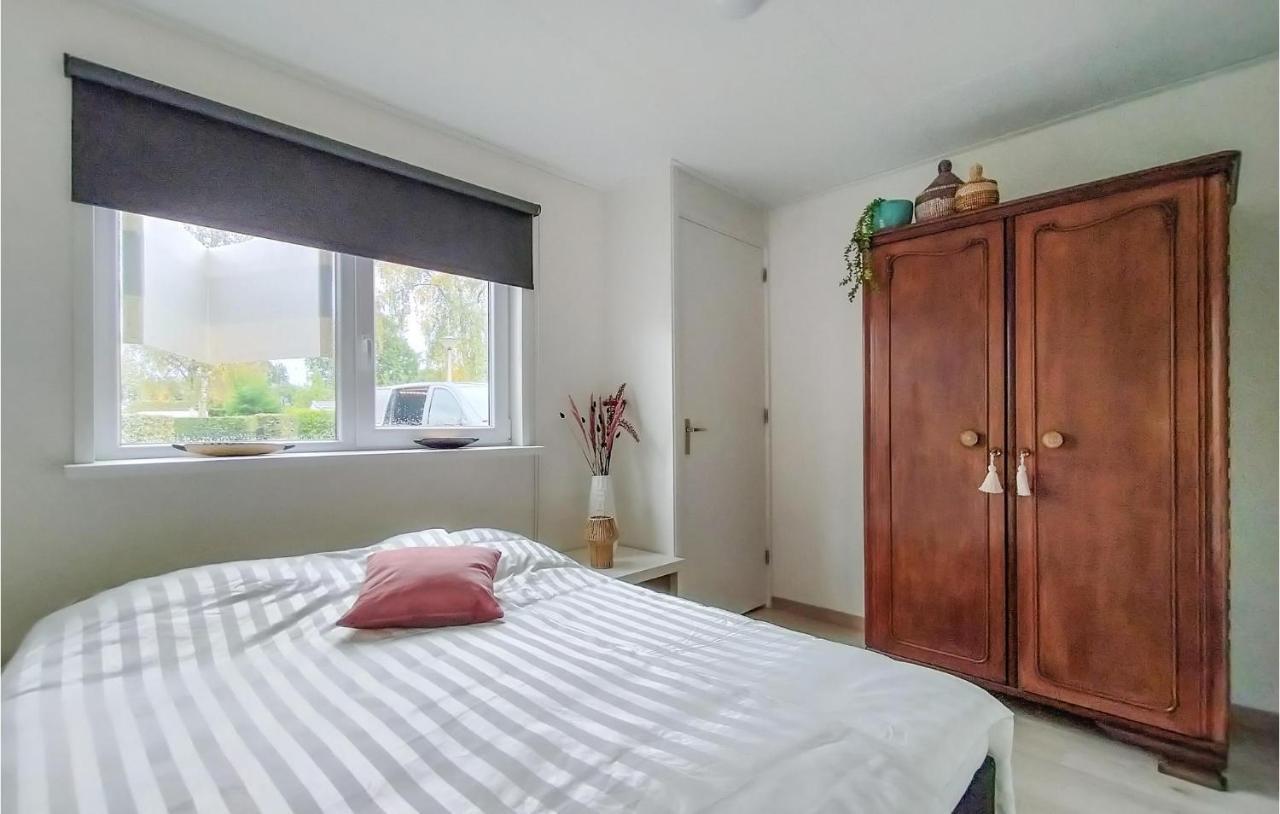 2 Bedroom Awesome Home In Heinkenszand Zewnętrze zdjęcie